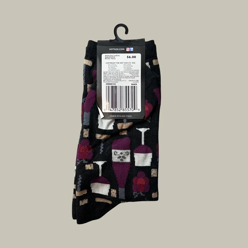 Hot Sox Socks Women 9-11 Black Wine Bottles Glasses Grapes Novelty Crew HO000153